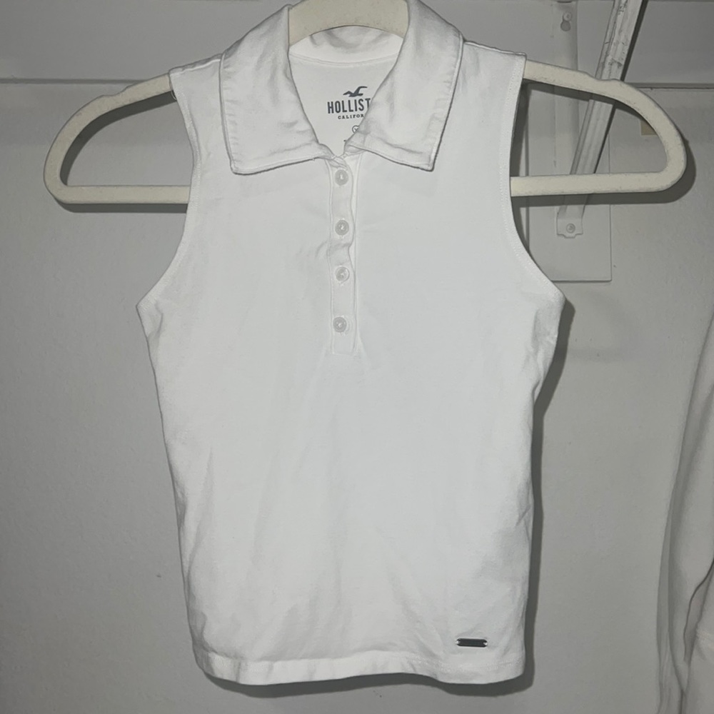 Hollister Cropped Sleveless Polo
